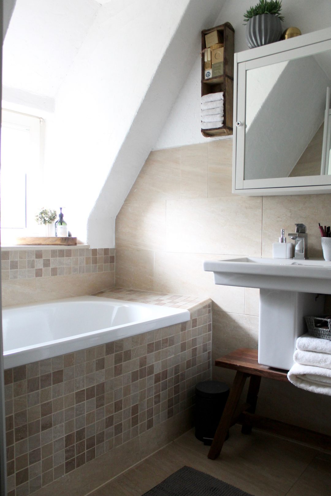 never shown: unser kleines Badezimmer - Britta Bloggt